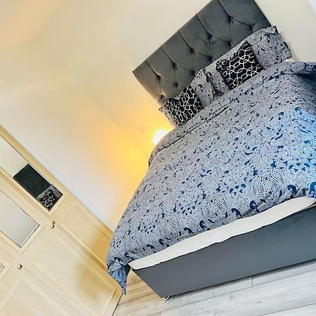 Superb 2 Bedroom Apartment With Free Parking Εδιμβούργο Εξωτερικό φωτογραφία