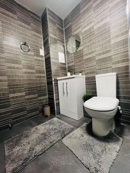 Superb 2 Bedroom Apartment With Free Parking Εδιμβούργο Εξωτερικό φωτογραφία